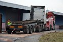 LKW umgestuerzt Niehler Hafen P224